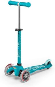 Micro-kickboard-deluxe-scooter